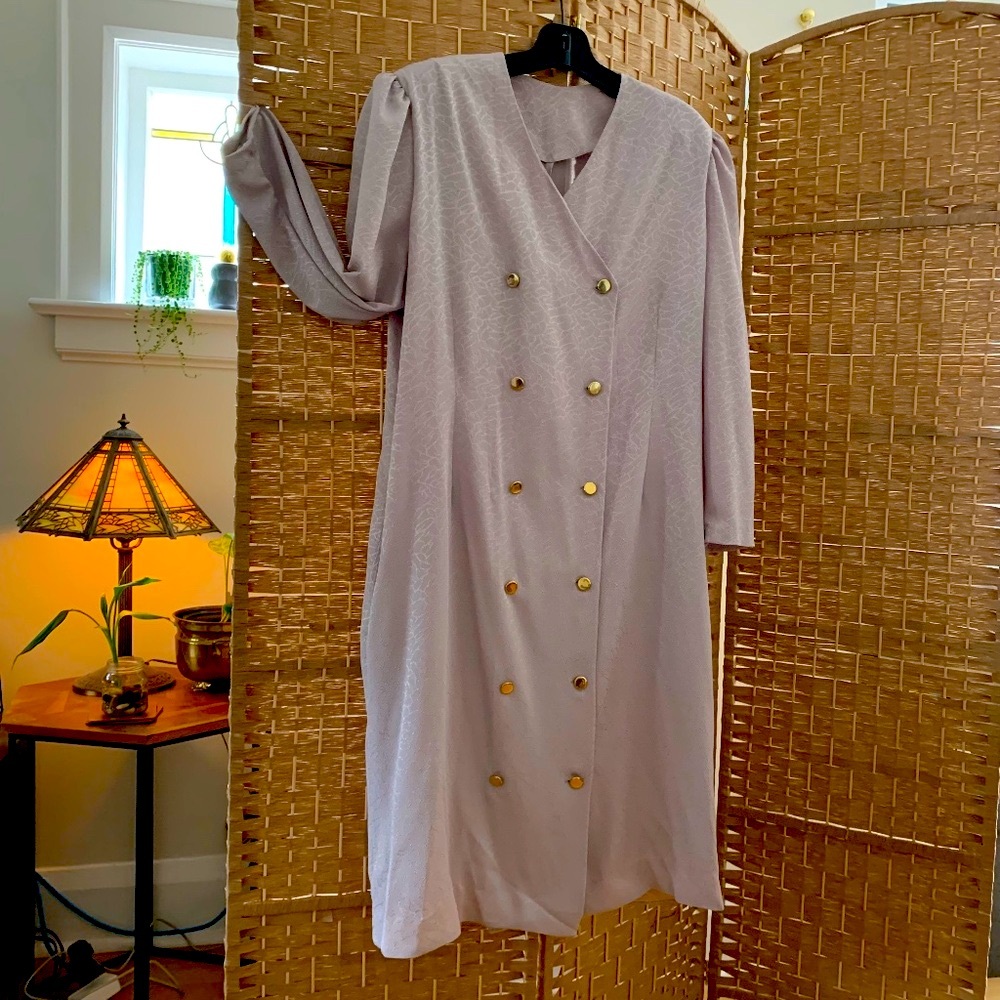 INCREDIBLE vintage pale purple double breasted duster coat with gold buttons